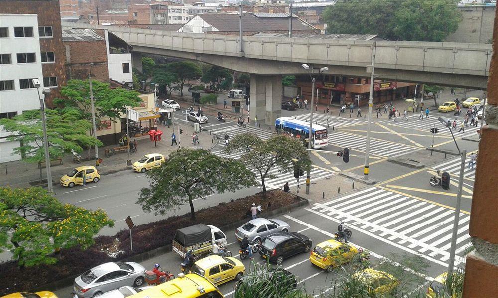 Hotel Plaza Mayor Medellin Exterior photo