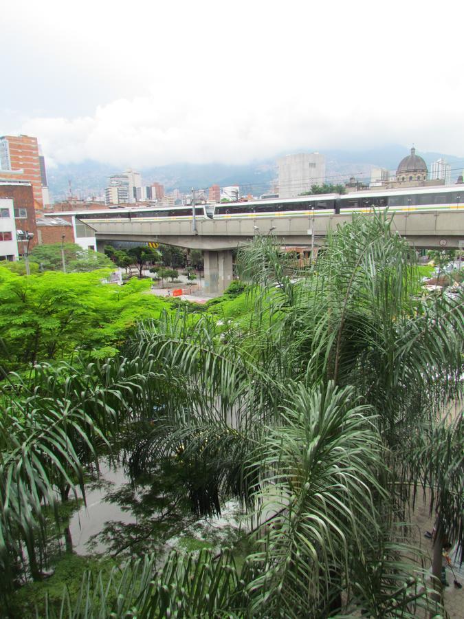 Hotel Plaza Mayor Medellin Exterior photo